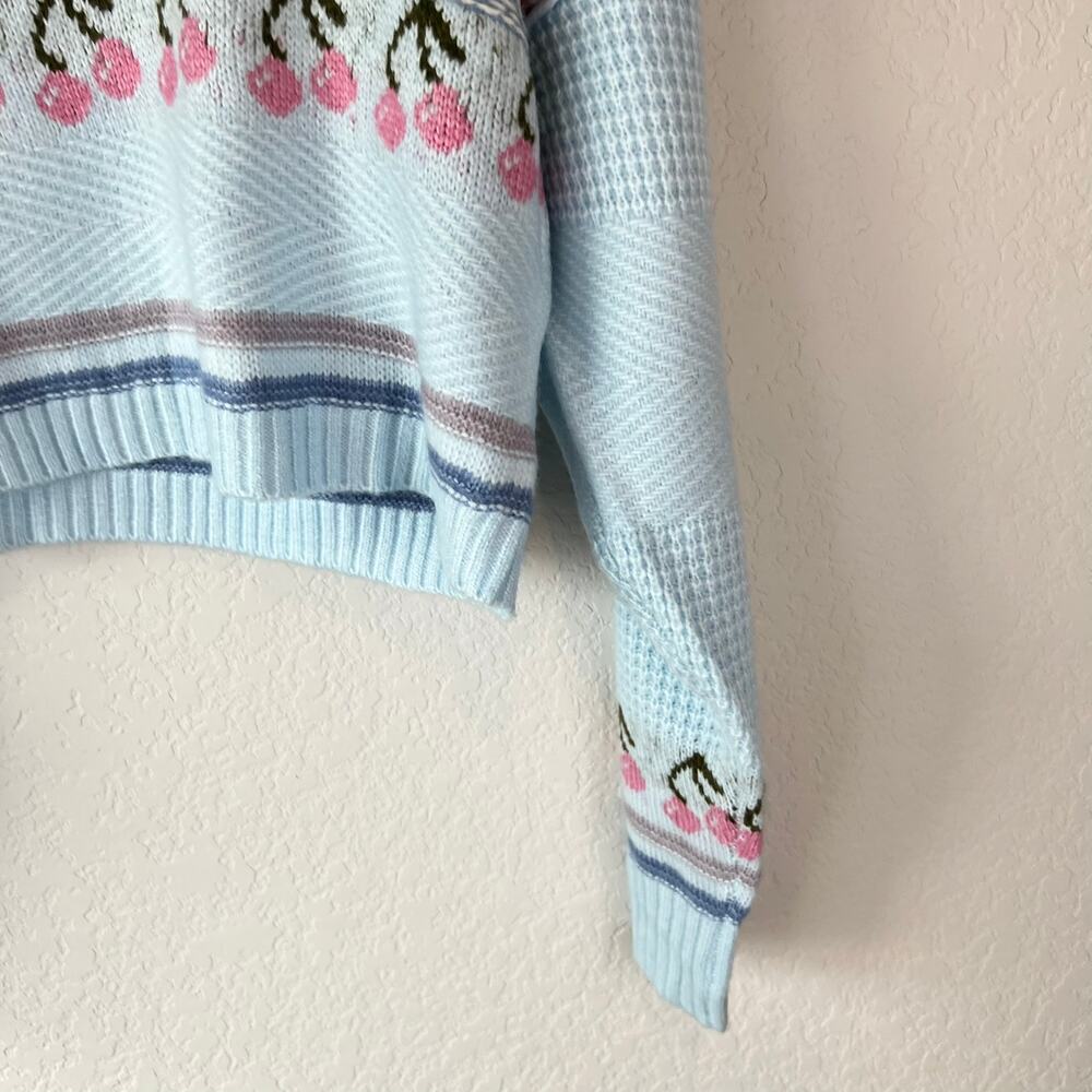 Women's Light Blue Patterned Sweater - image 4